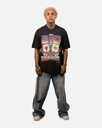 Mitchell & Ness Chicago Bulls Vs Los Angeles Lakers Stub T-Shirt Overdyed Black