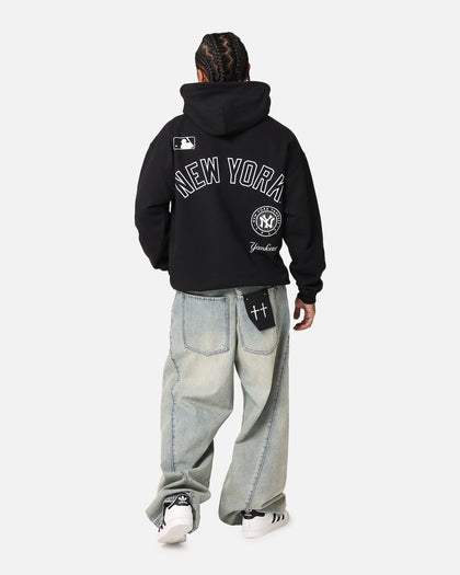 Majestic Athletic New York Yankees Arch Stack Hoodie Black