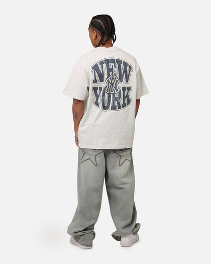 Majestic Athletic New York Yankees Kenmare City Bulge T-Shirt Silver Marle
