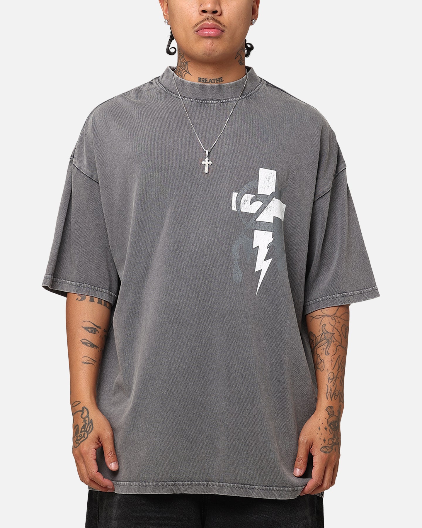 The Anti Order Chaos Mock Neck T-Shirt Washed Charcoal | Culture