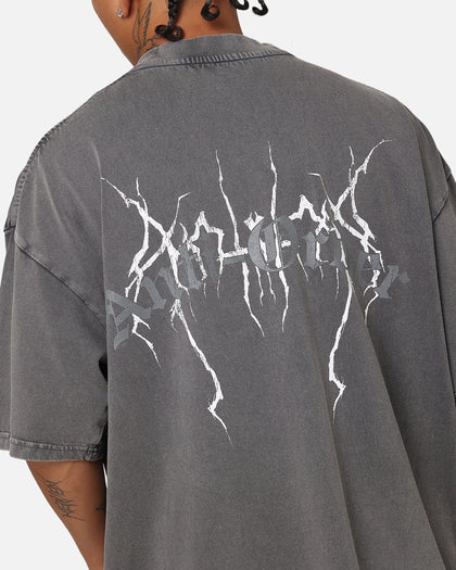 The Anti Order Chaos Mock Neck T-Shirt Washed Charcoal