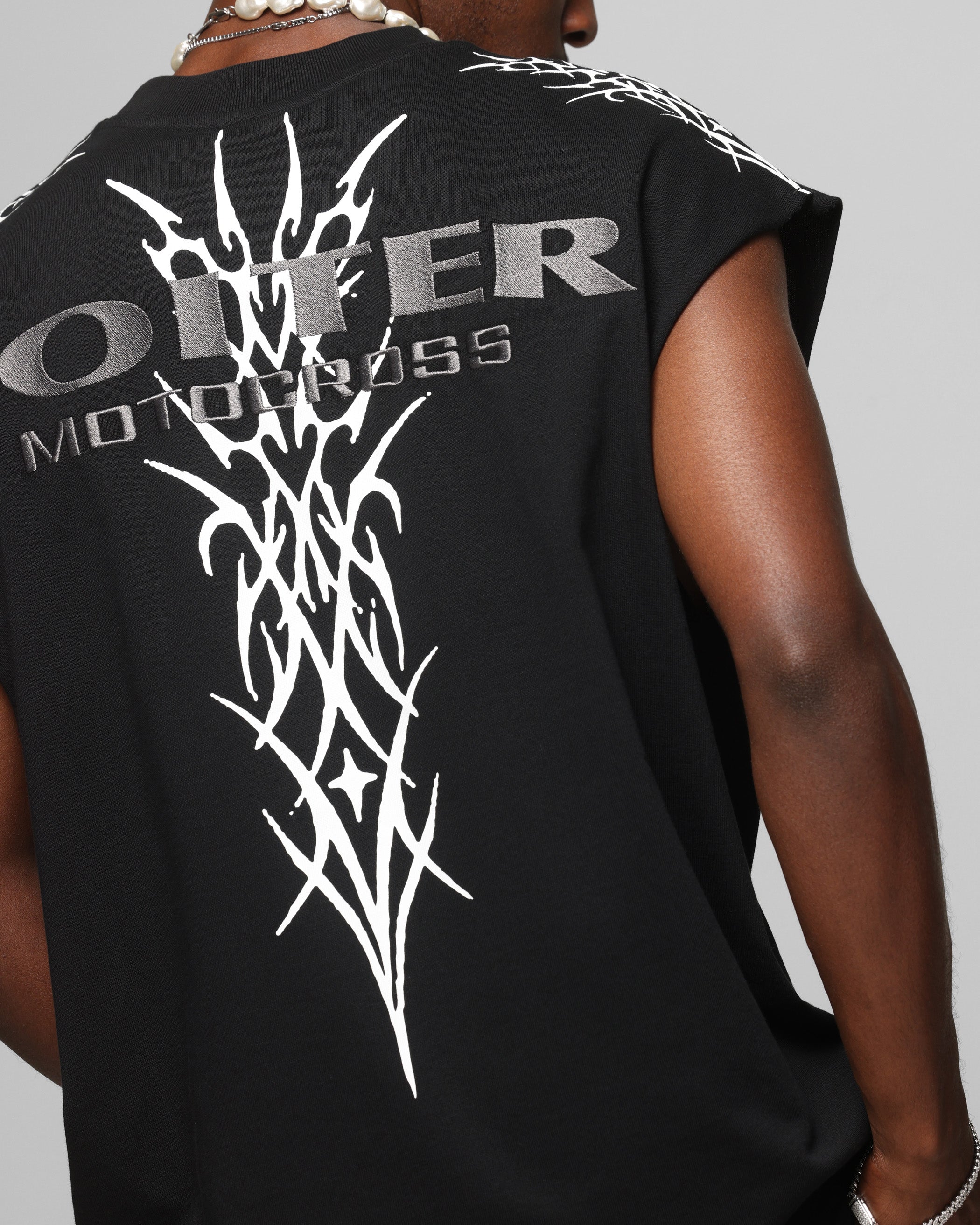 Loiter ユニフォーム Tシャツ y2k cyber 平成 nerd Loiter Cyber Muscle T-Shirt Black | Culture Kings US