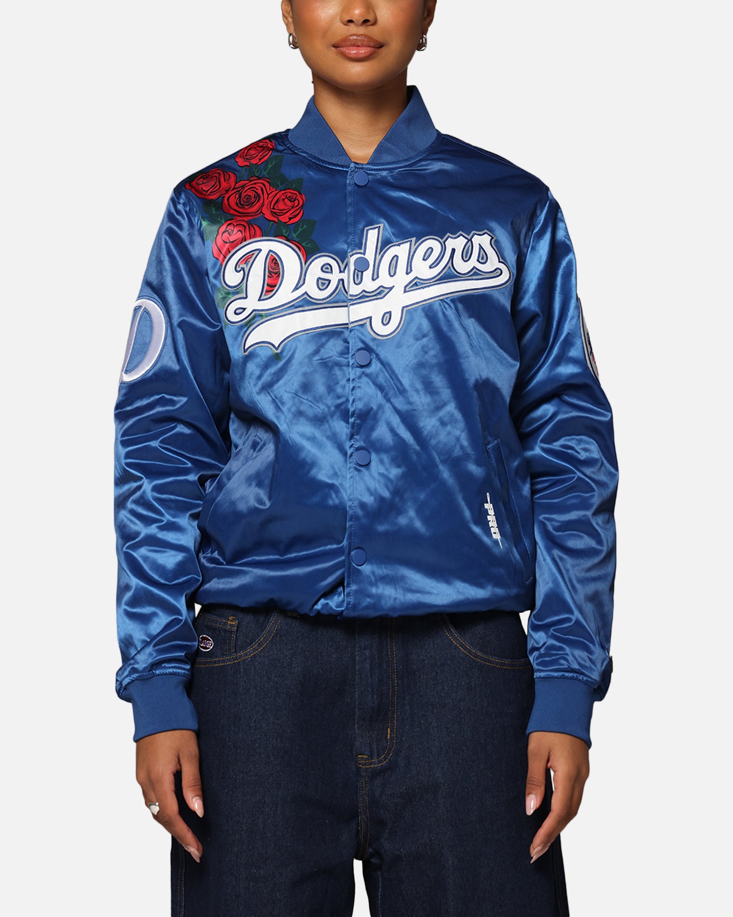 Dodgers サテンジャケット 青 新しいバッチのドジャース・サテンジャケットがスターターから : r/Dodgers