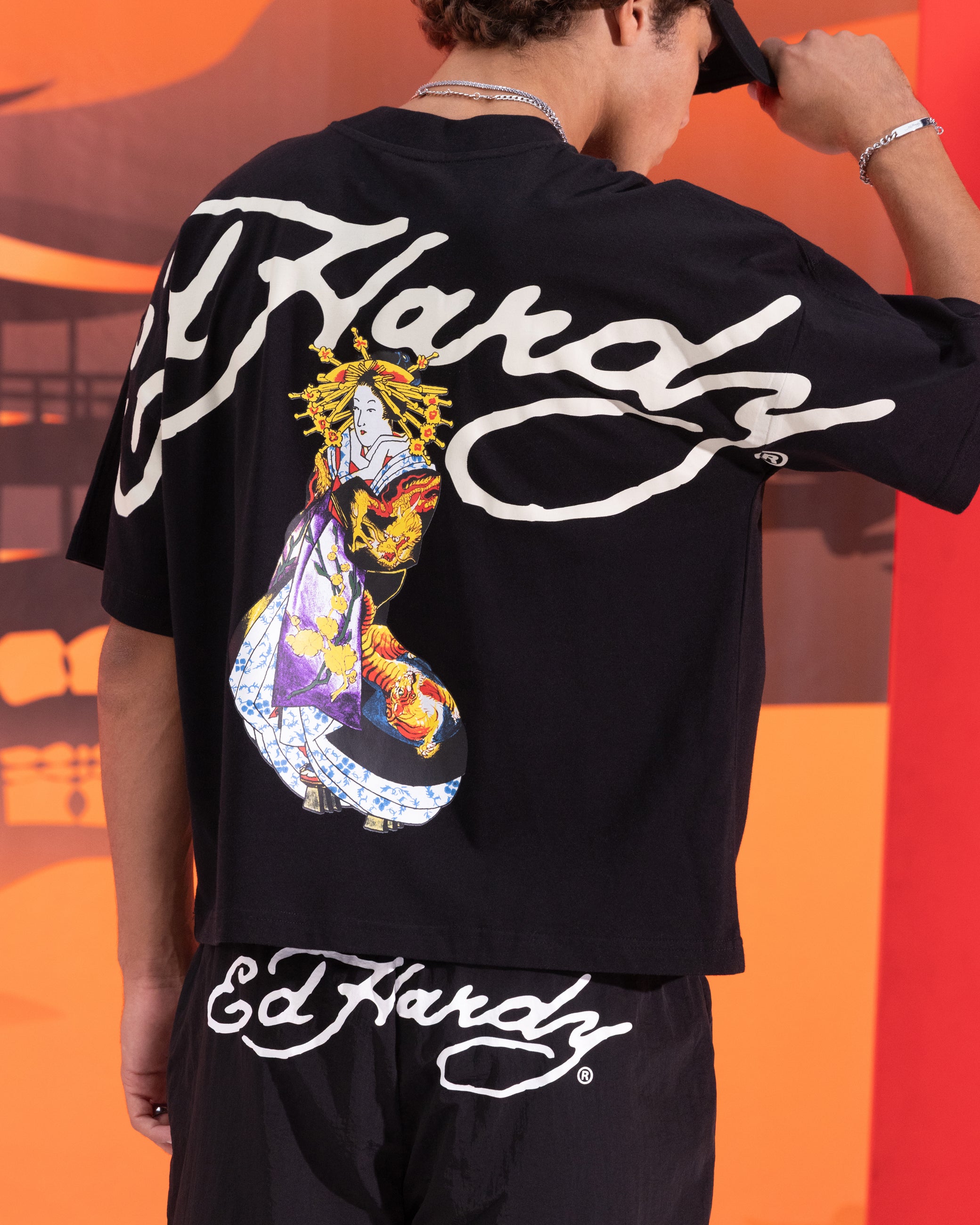 ED HARDY トラ グラフィック Tシャツ y2k ギャル Ed Hardy Eagle Snake White T-Shirt | Zumiez