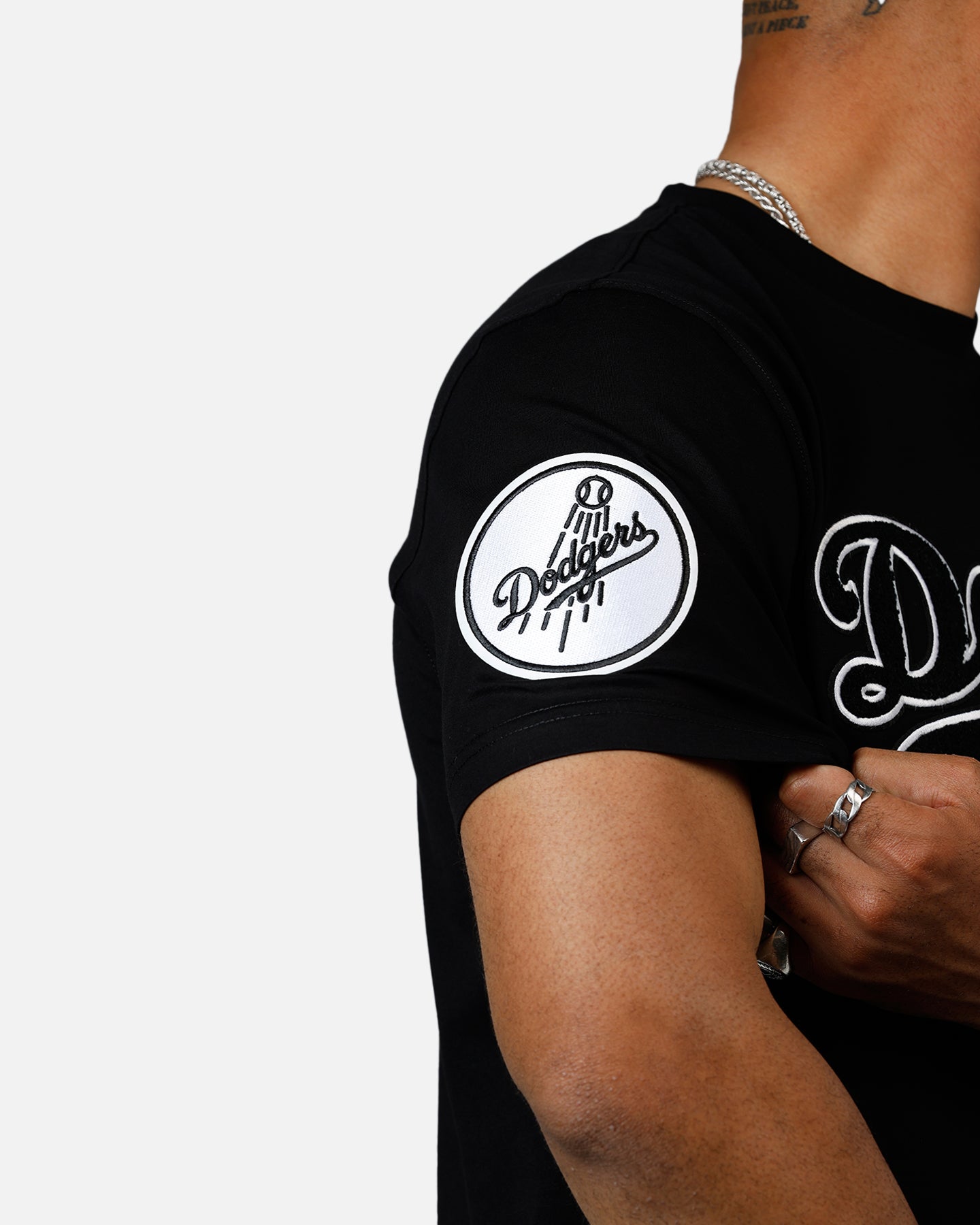 Pro Standard Los Angeles Dodgers Chenille T-Shirt Black | Culture