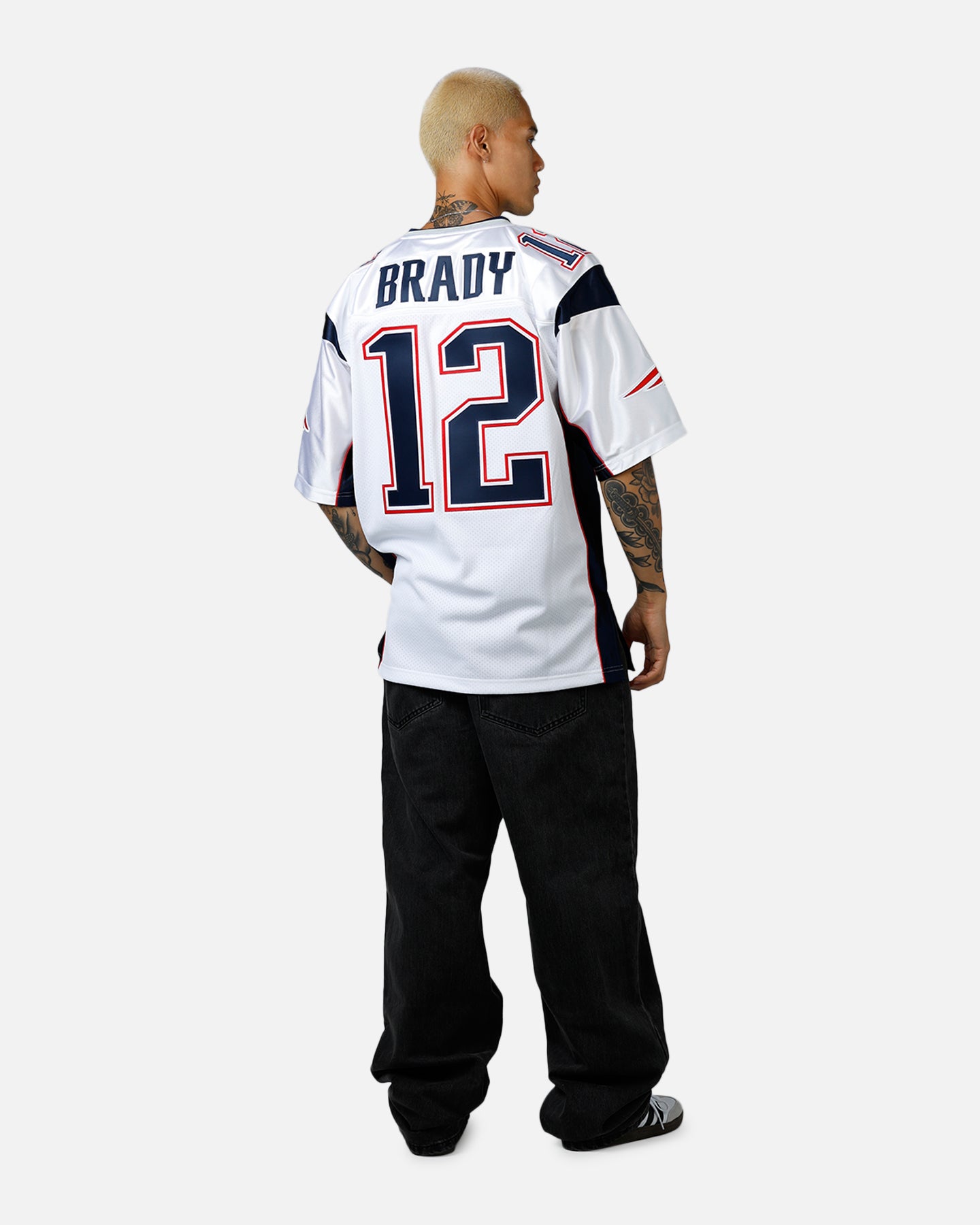 Mitchell & Ness New England Patriots Tom Brady #12 2000 Jersey