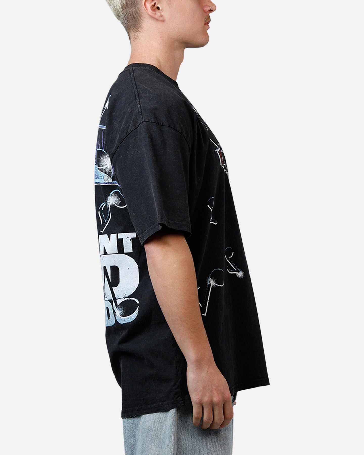 ゴルフィッカーズ シャツ Goat Crew Disney And Pixar Cars DJ Vintage T-Shirt Black Acidwash