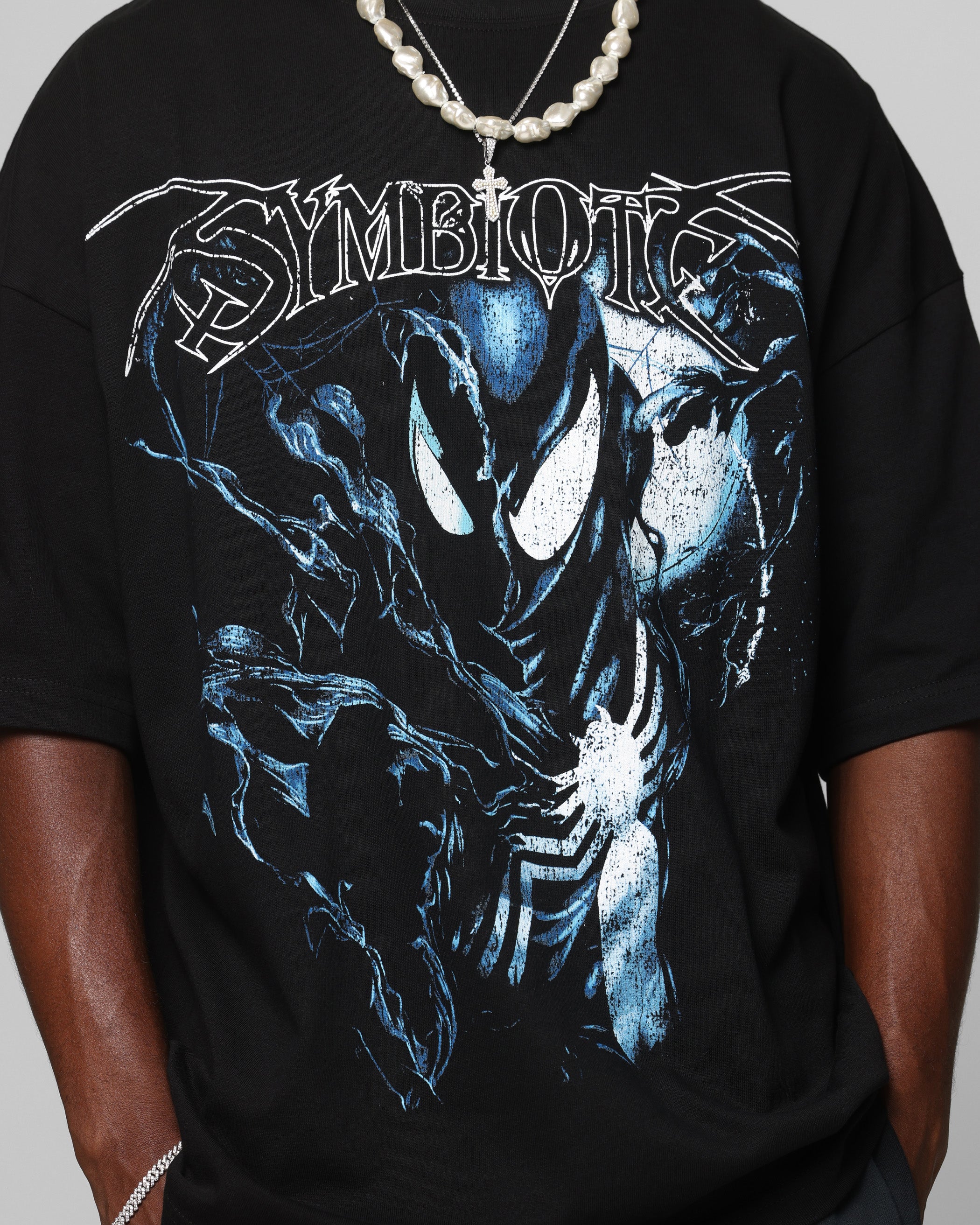 Loiter Marvel Spider-Man Symbiote Mock Neck T-Shirt Black