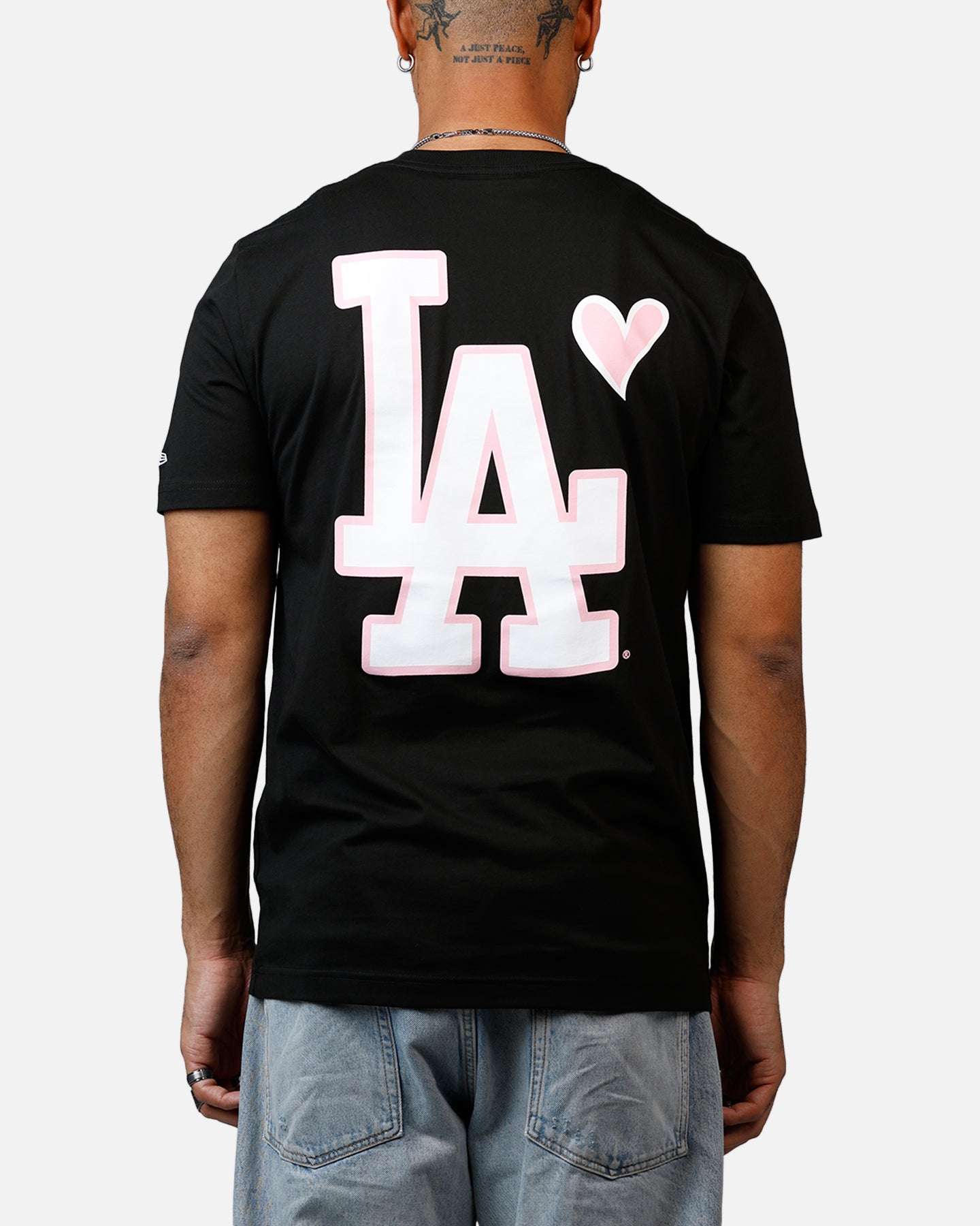 New Era Los Angeles Dodgers Heart T-Shirt Black | Culture Kings US