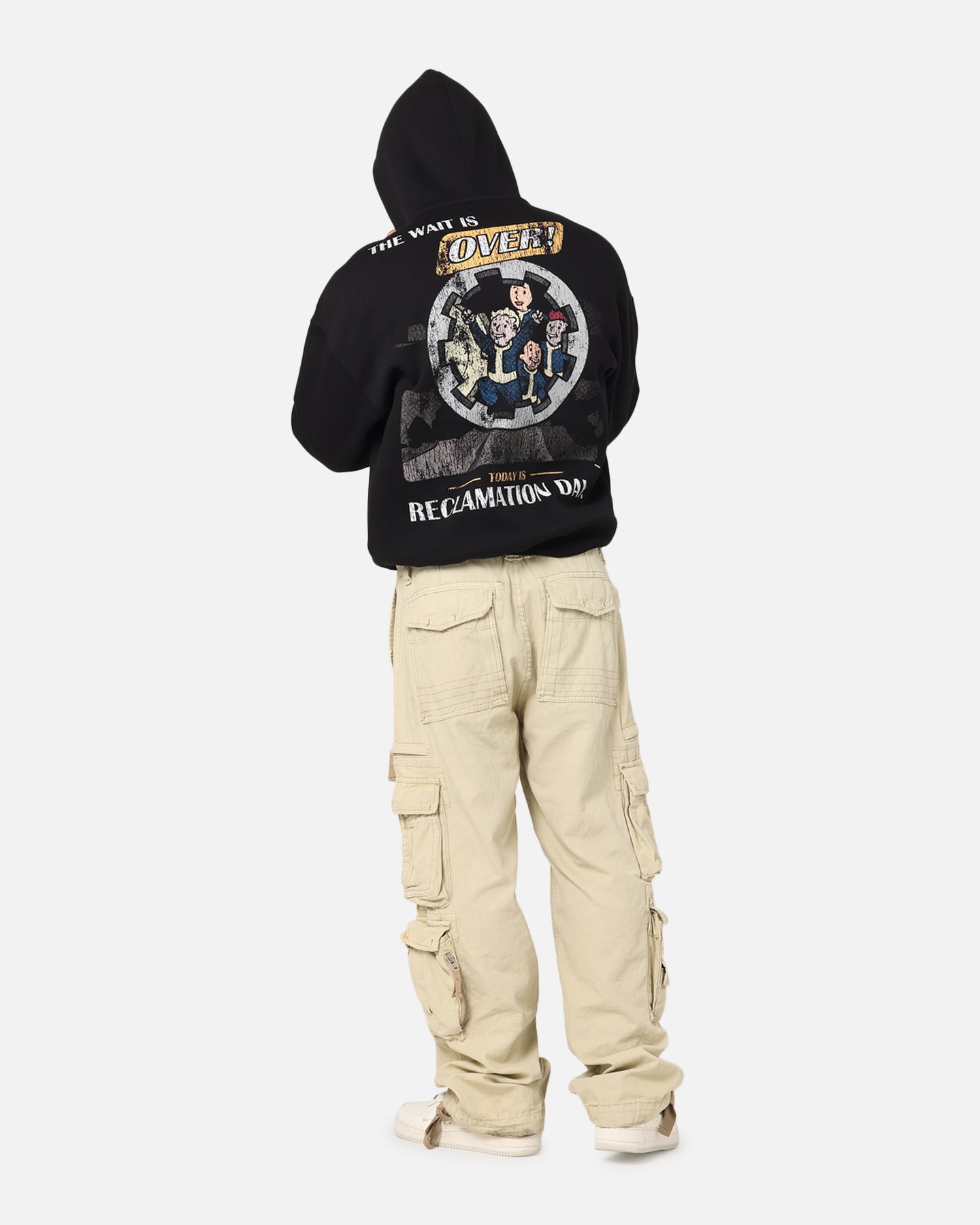 73 Studio X Fallout '76 Fallout Premium Hoodie Black