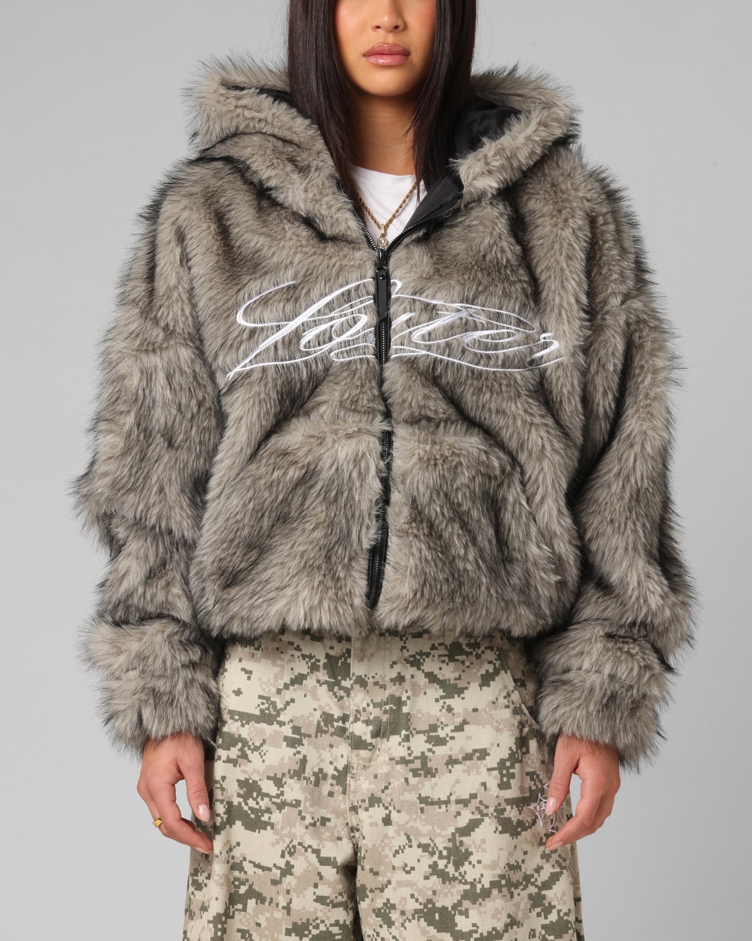 ジャケット・アウター EMBROIDERED FAUX FUR HOODED JACKET WHITE ジャケット・アウター EMBROIDERED FAUX FUR HOODED JACKET