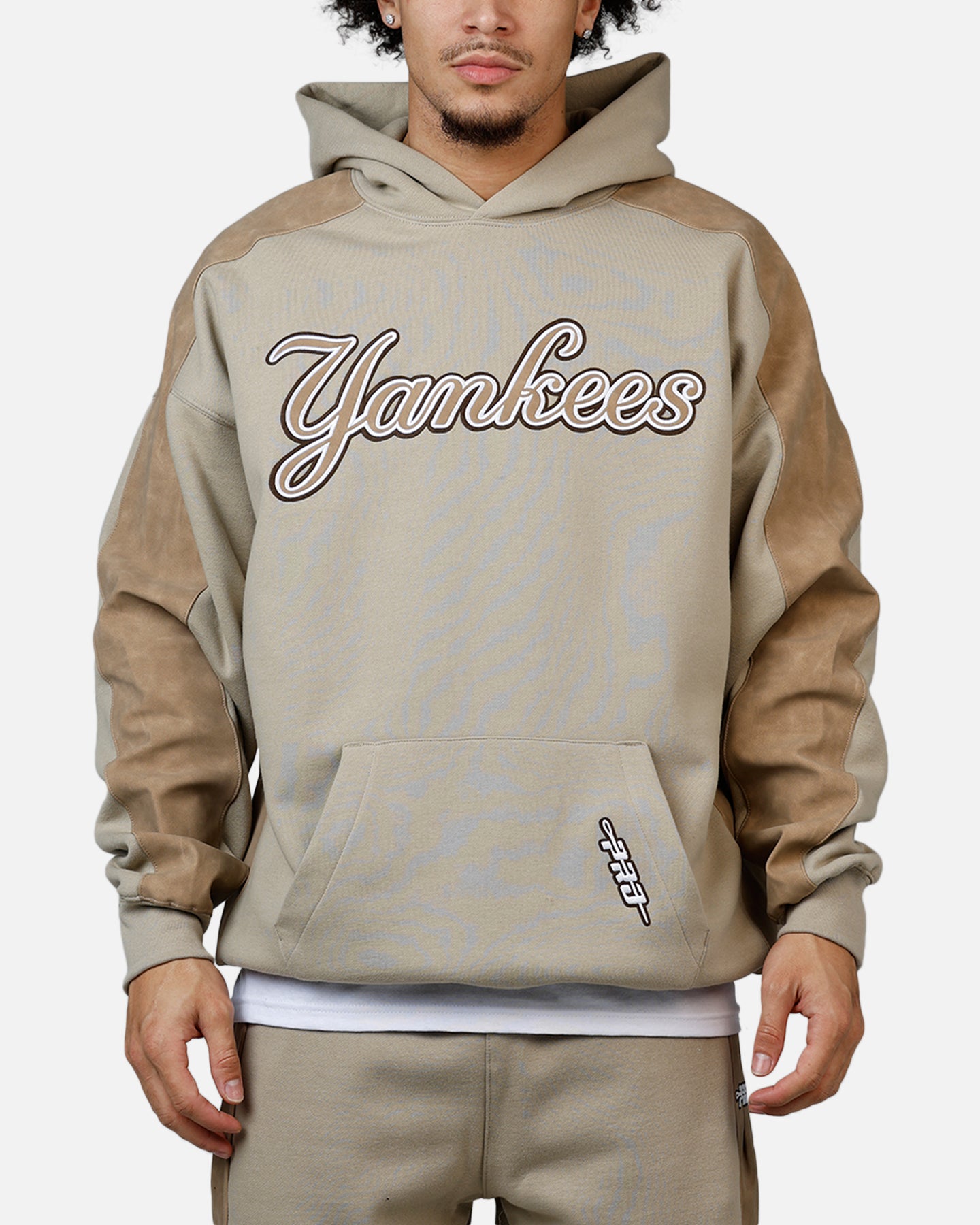 Pro Standard New York Yankees Panel Hoodie Tan | Culture Kings US