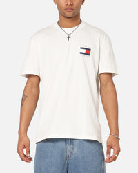 Tommy Jeans Regular Flag Graphic T-Shirt Ecru