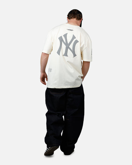 Pro Standard New York Yankees Street Team T-Shirt Eggshell