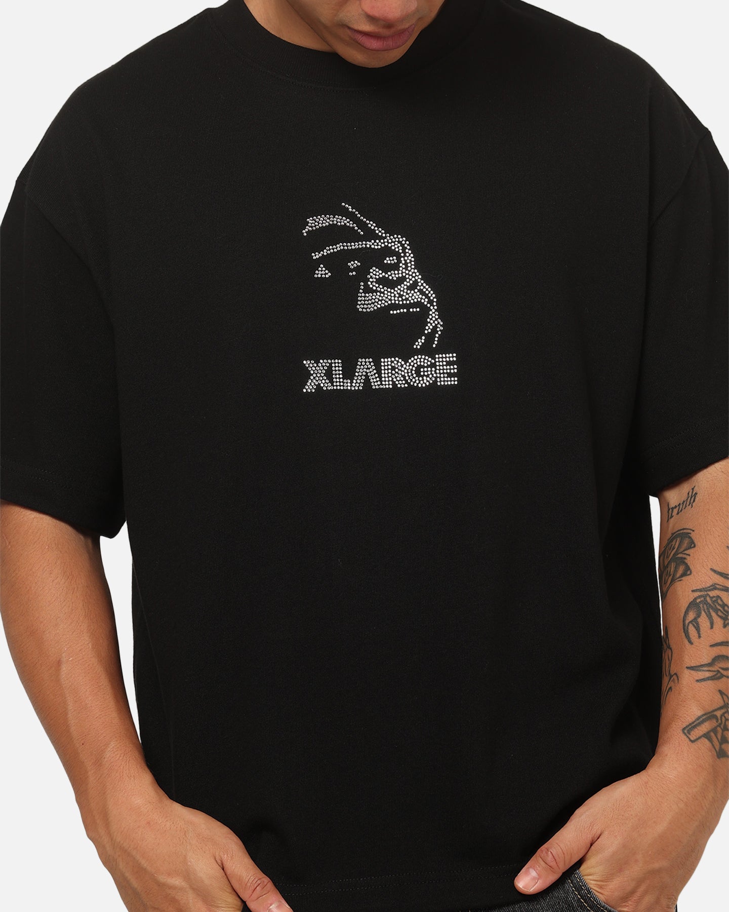 X-Large Rhinestone Gorilla Fit T-Shirt Pigment Black | Culture