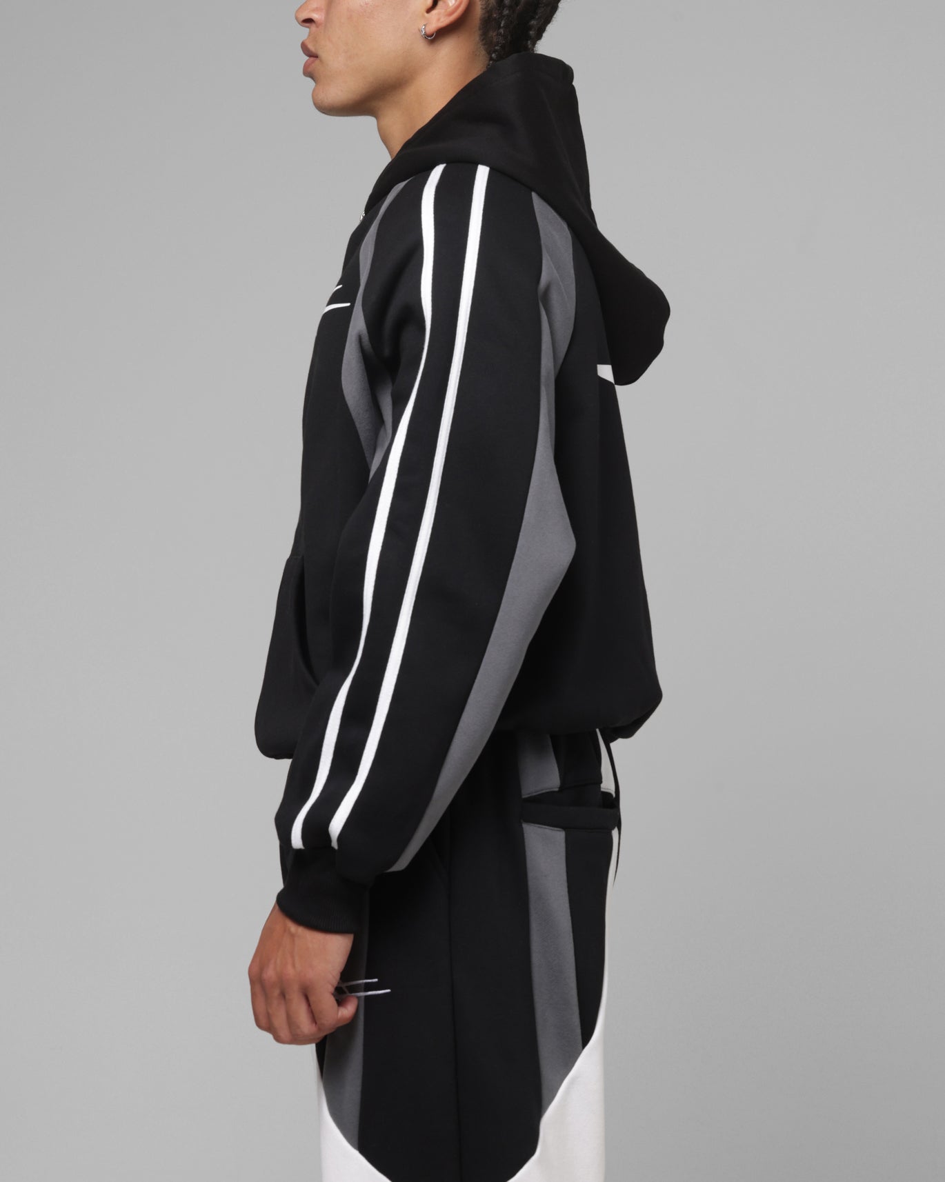 Loiter Hybrid Tek Zip Hoodie Black | Culture Kings US