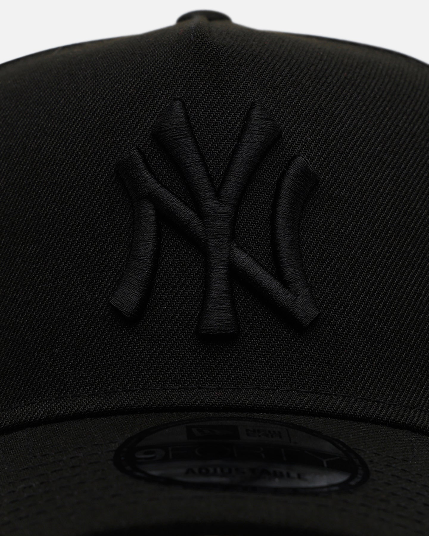 New Era New York Yankees 'Easy Black' 9FORTY A-Frame Snapback
