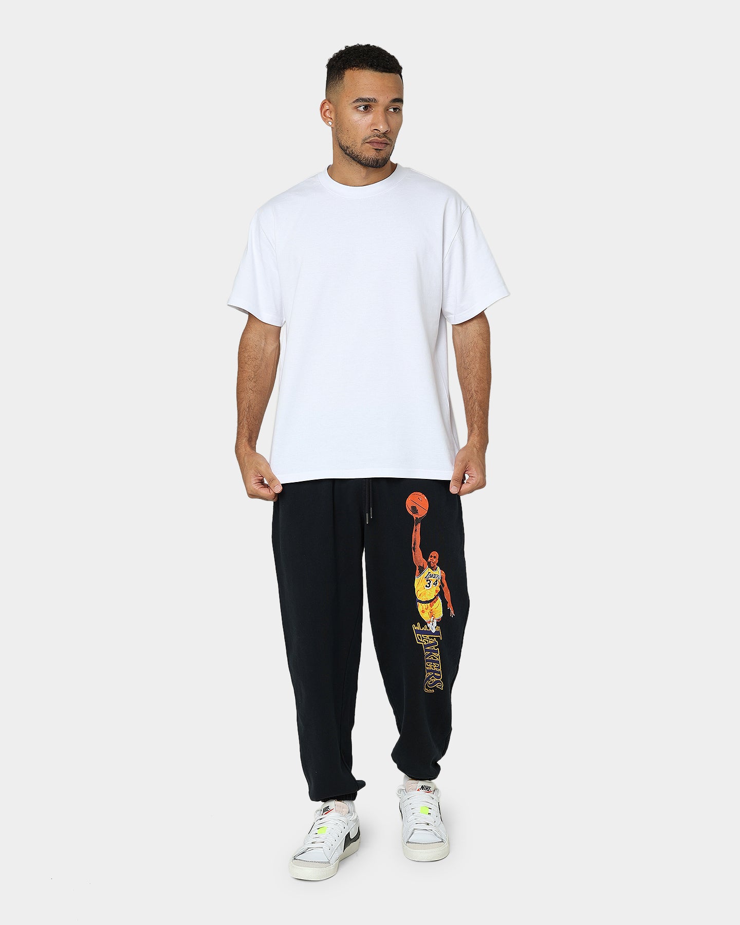 Mitchell & Ness Shaq Sweat Pants Faded Black | Culture Kings US