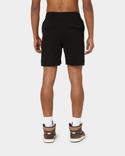 Carré Tutech Walk Shorts Black