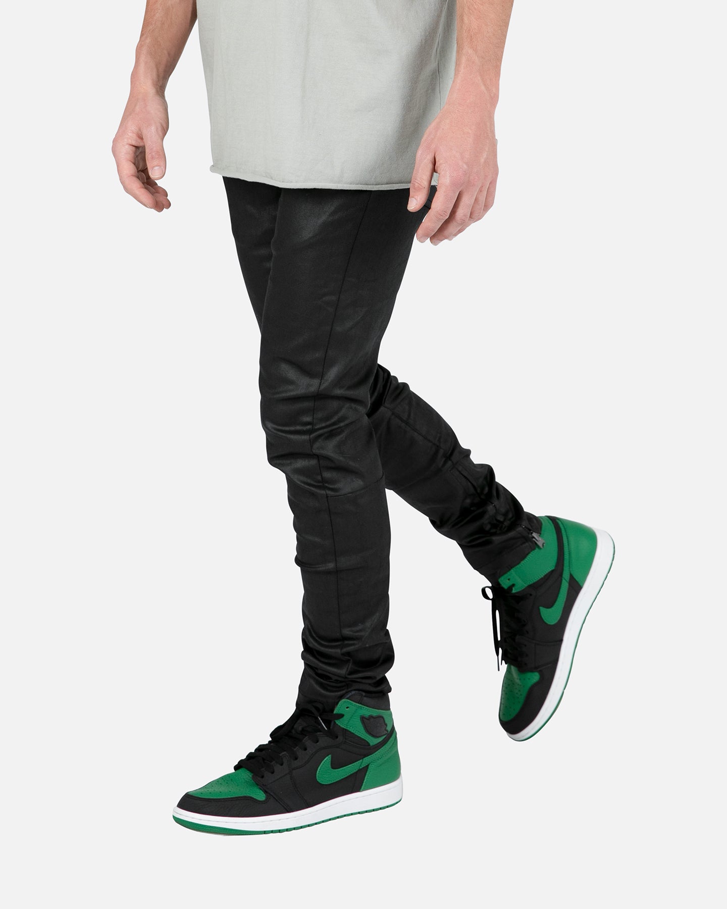 MNML M11 Stretch Denim Jeans Black | Culture Kings US