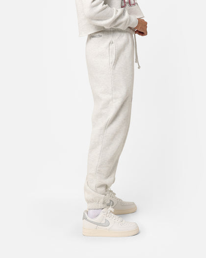 Mitchell & Ness Women's Chicago Bulls Arch Logo Sweatpants White Marle