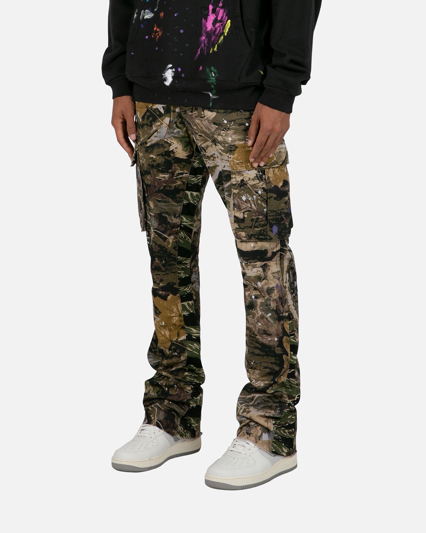 MNML Bootcut Cargo Pants Hunter Camo | Culture Kings US
