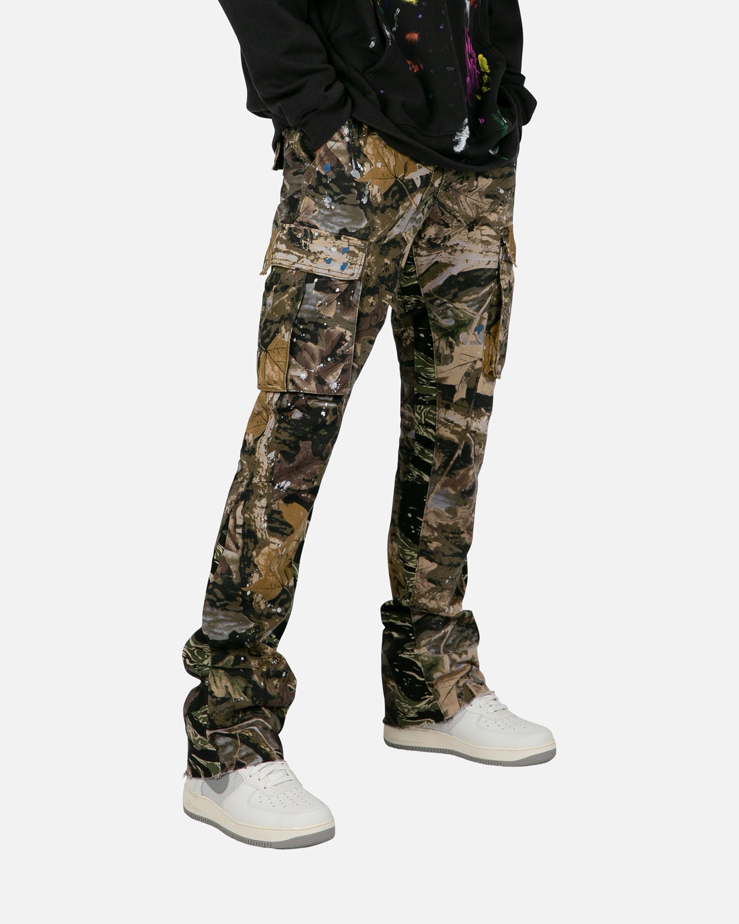 MNML Bootcut Cargo Pants Hunter Camo | Culture Kings US