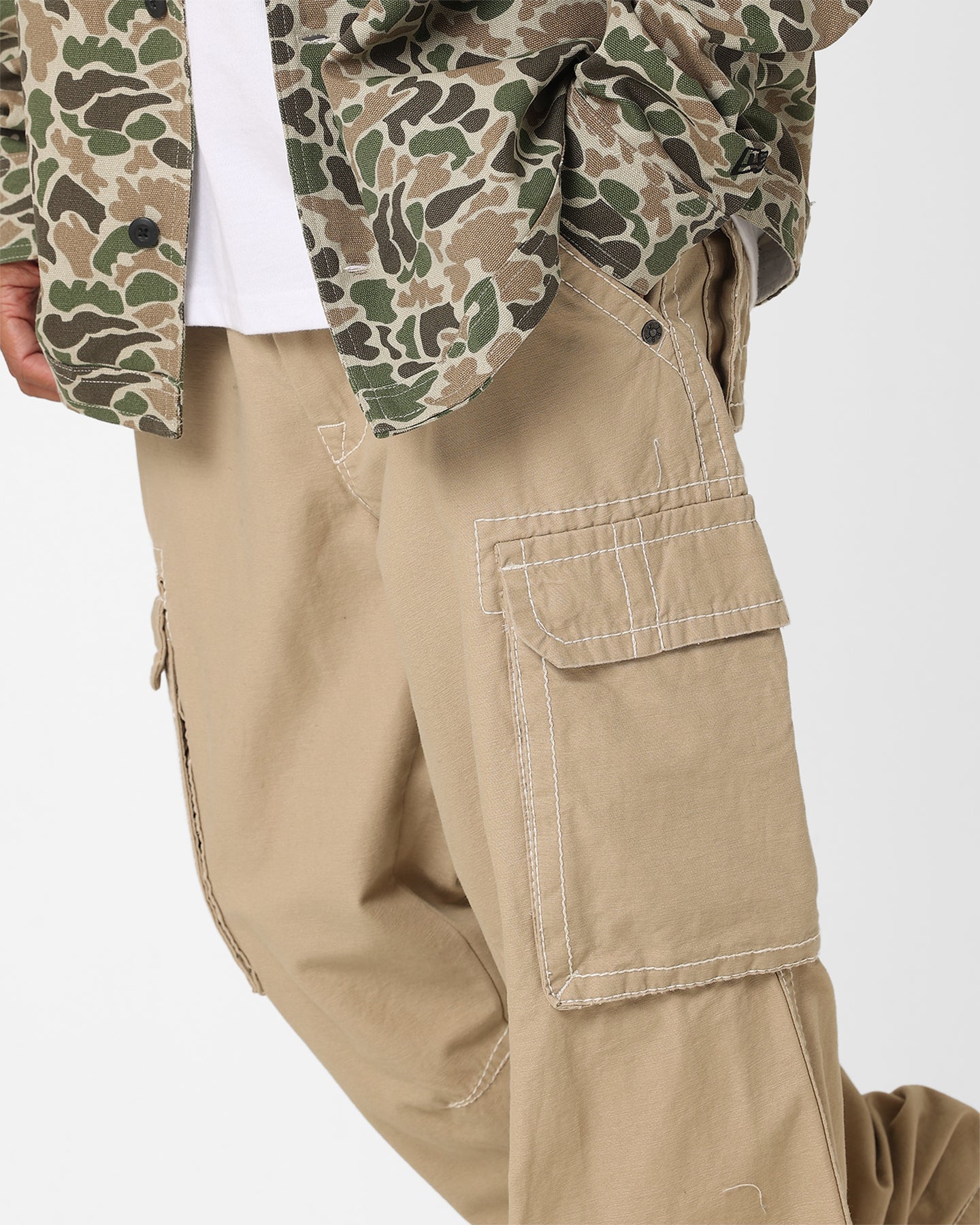 True Religion Big T Classic Cargo Pants Travertine | Culture Kings US