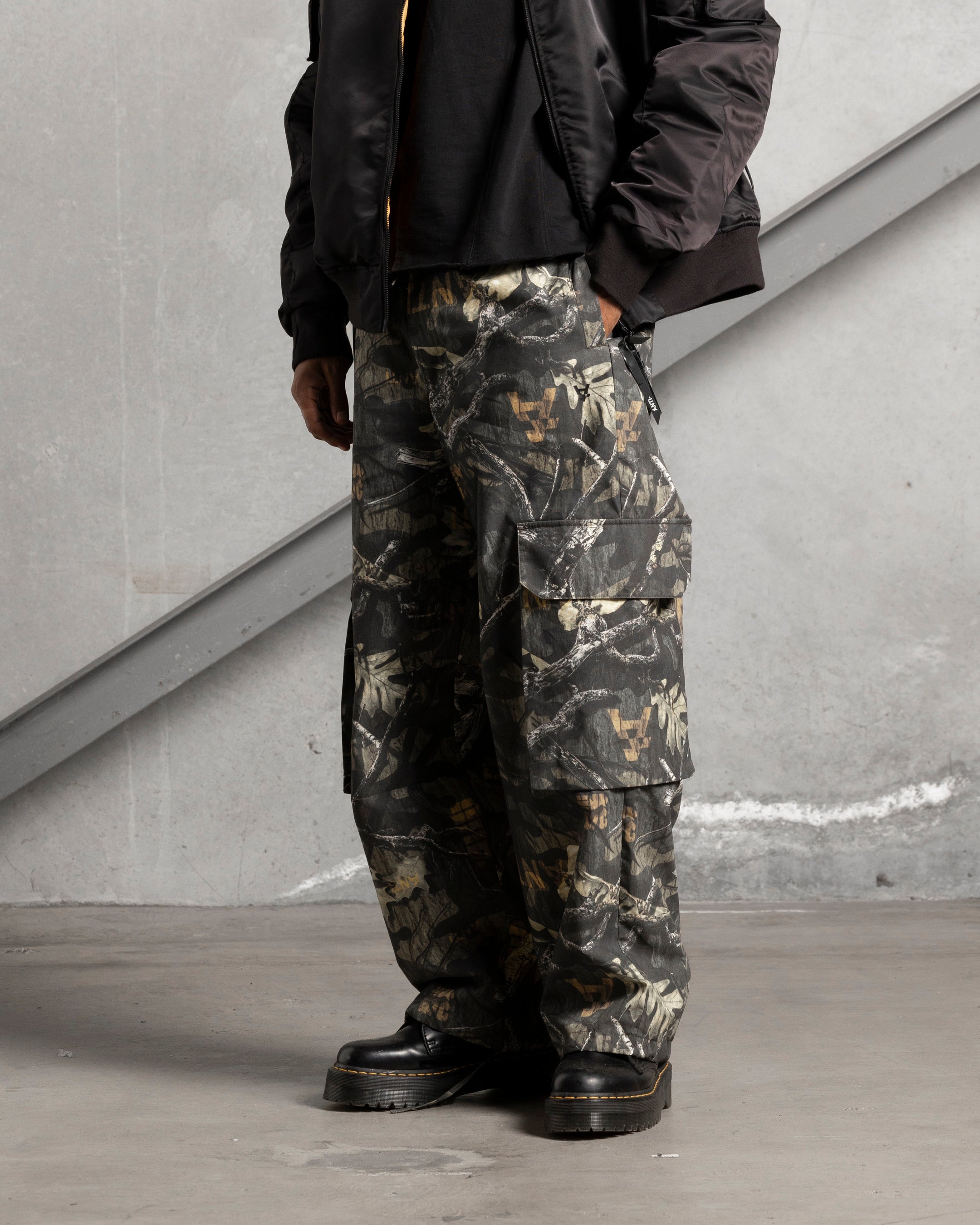 ERL camo cargo pants L kohjiya着用 ERL camo cargo pants L kohjiya着用 ERL camo cargo pants L kohjiya