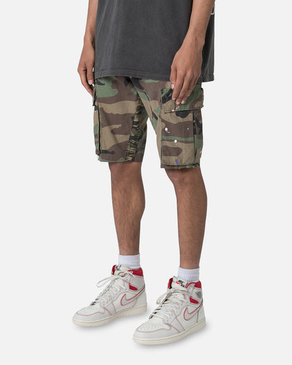 PANELED CARGO SHORTS