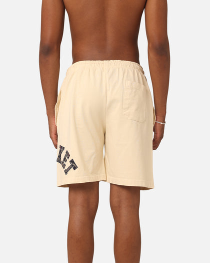 Market Rug Dealer Throwback Arc Shorts Ecru