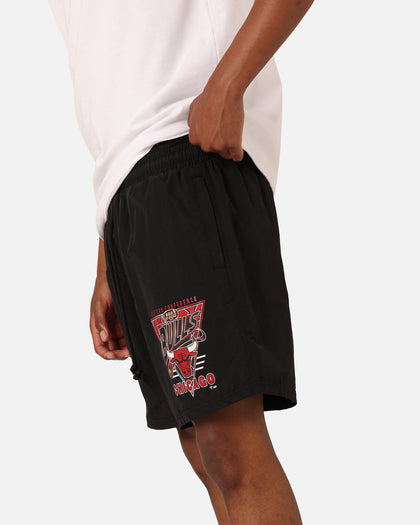 Mitchell & Ness Chicago Bulls Tri 2.0 Shorts Black
