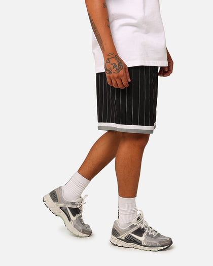 Mitchell & Ness Oakland Raiders Pinstripe Shorts Faded Black