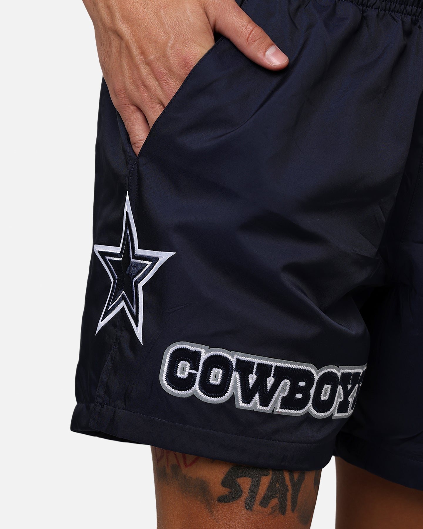 Pro Standard Dallas Cowboys Classic Woven Shorts Midnight Navy