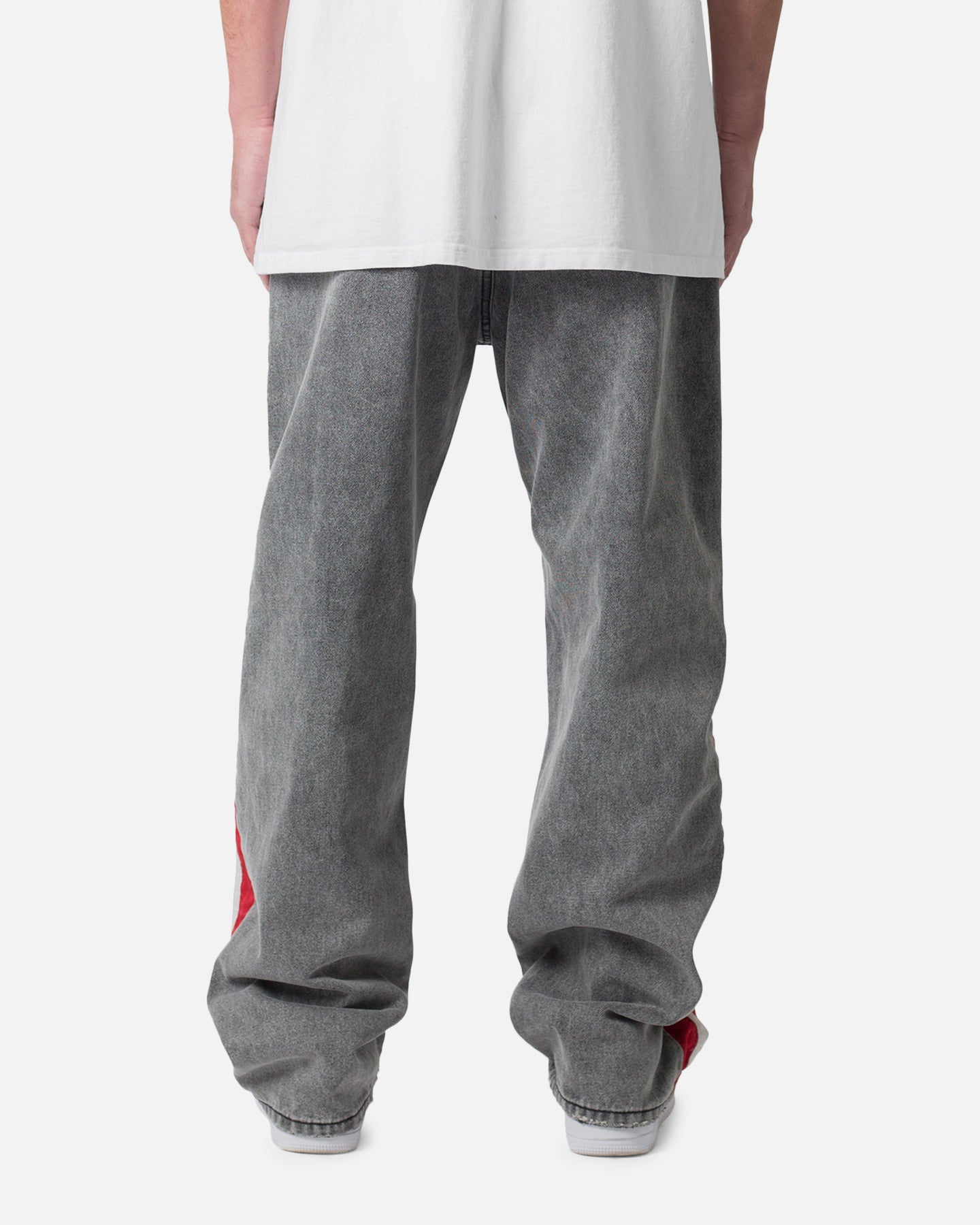 MNML Ultra Baggy Stripe Denim Jeans Black/Red | Culture Kings US