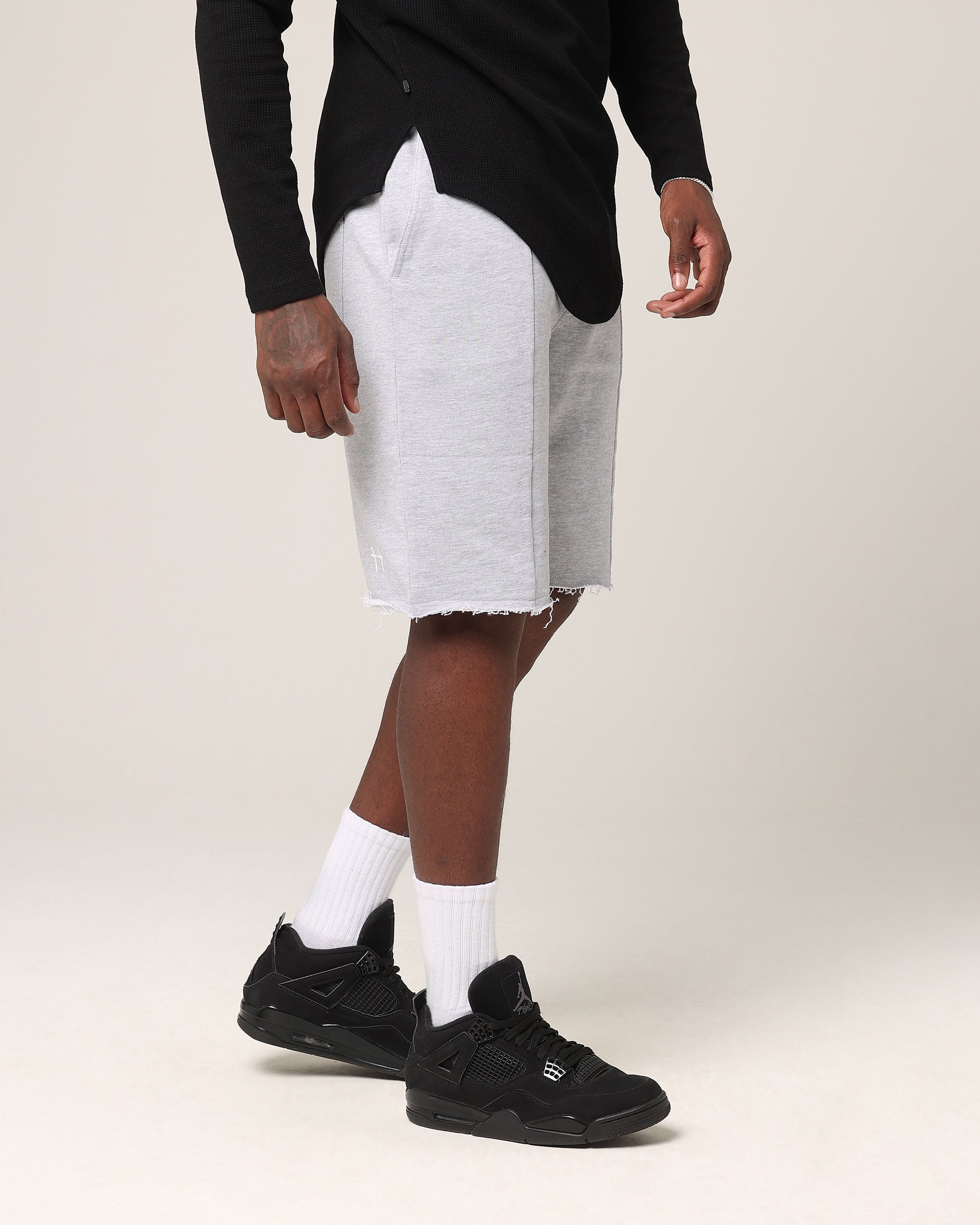 Saint Morta Baggy 90's Sweat Shorts Light Grey Marl | Culture Kings US Saint Morta Baggy 90's Sweat Shorts Light Grey Marl | Culture Kings US