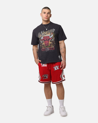 Mitchell & Ness Chicago Bulls 'UNC To Chicago' Champions Shorts Red