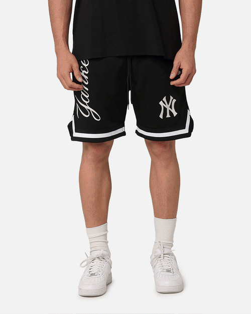 New Era New York Yankees Mesh Glow Shorts Black