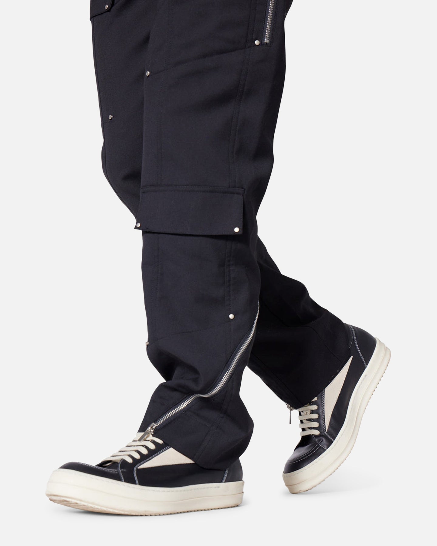 MNML Angled Zip Cargo Pants Black | Culture Kings US