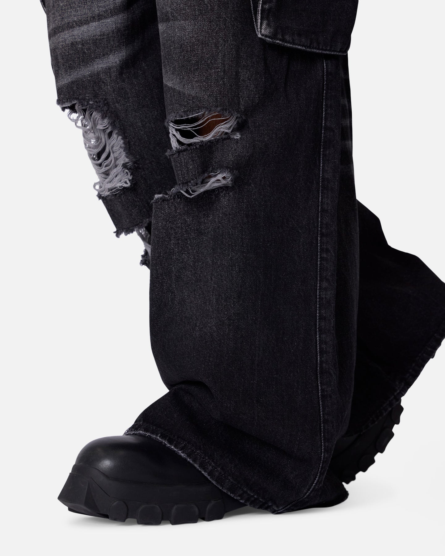 MNML C23 Rave Double Cargo Denim Pants Washed Black | Culture Kings US