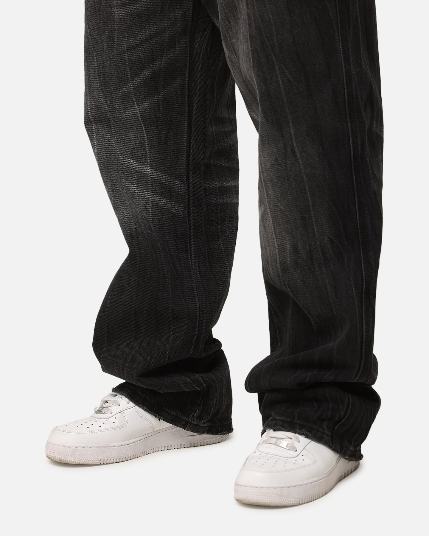 MNML Ultra Baggy GN16 Denim Jeans Black | Culture Kings US