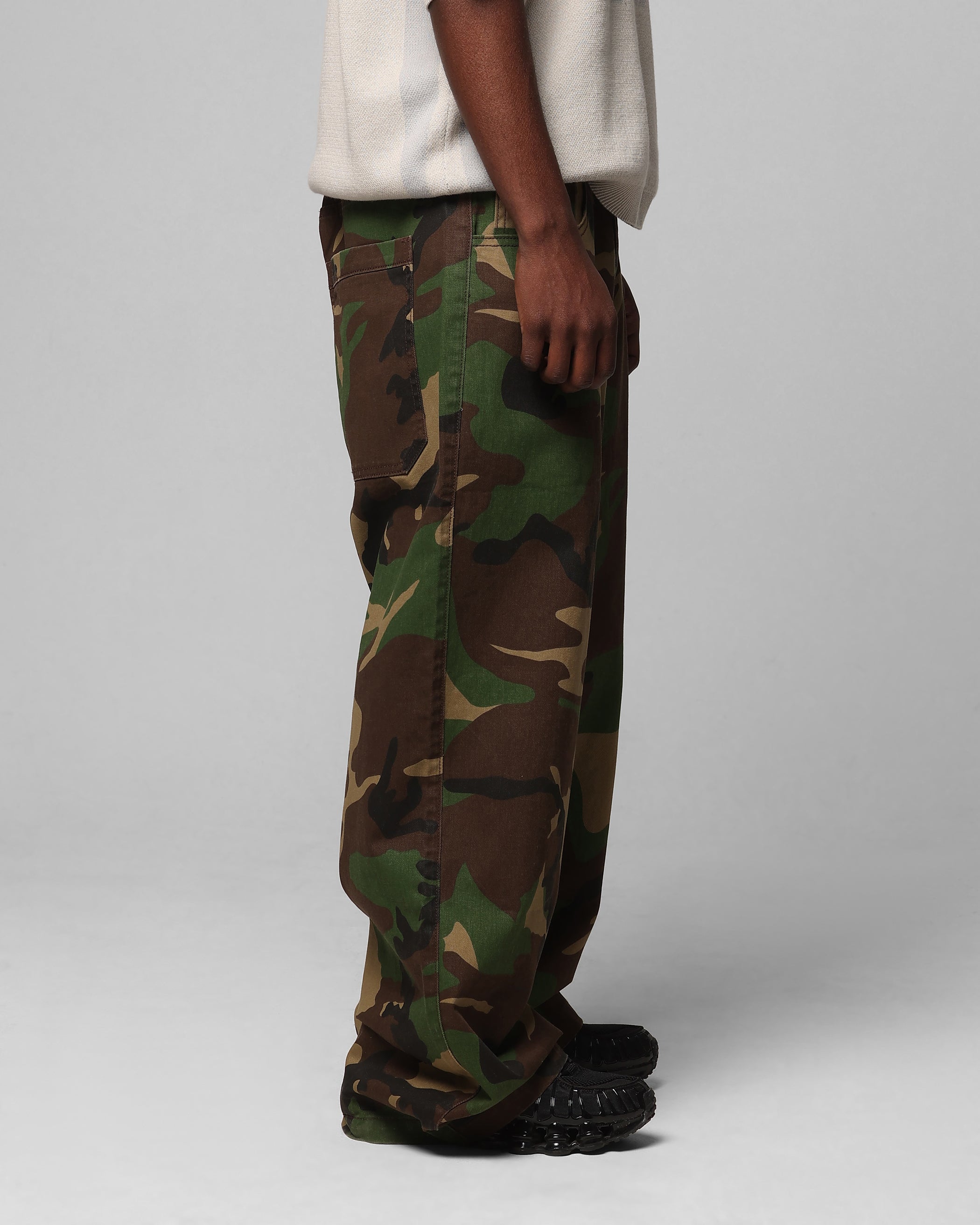 パンツ MAGNETIC WOODLAND CAMO BAGGY PANTS 1 SIDE SERVICE】MAGNETIC WOODLAND CAMO BAGGY PANT