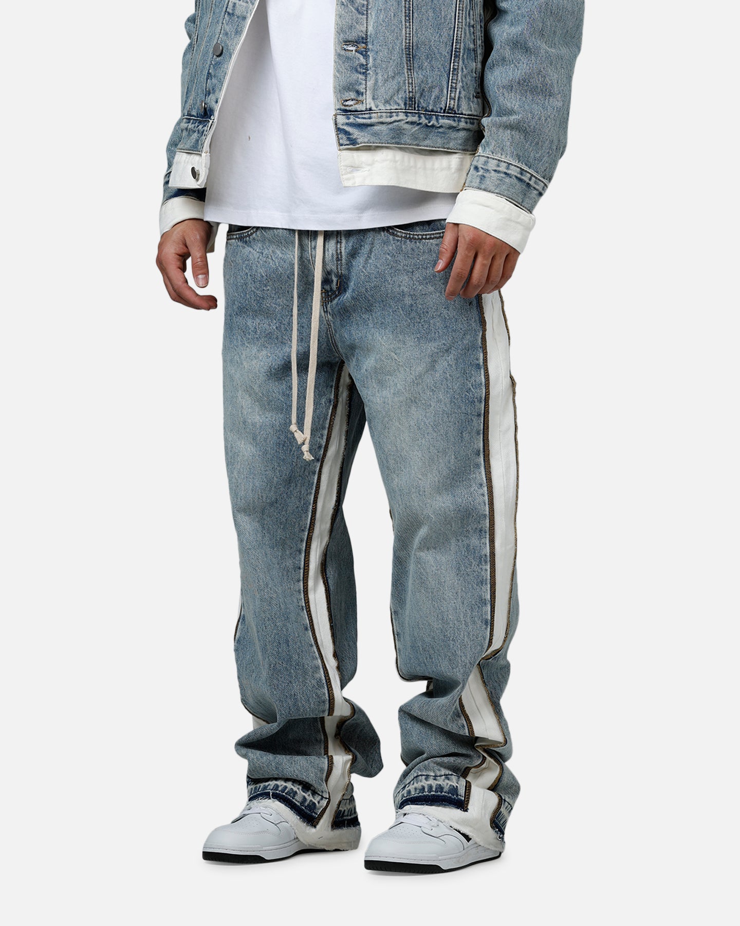 MNML Ultra Baggy Border GN8 Denim Jeans Blue/White | Culture Kings US