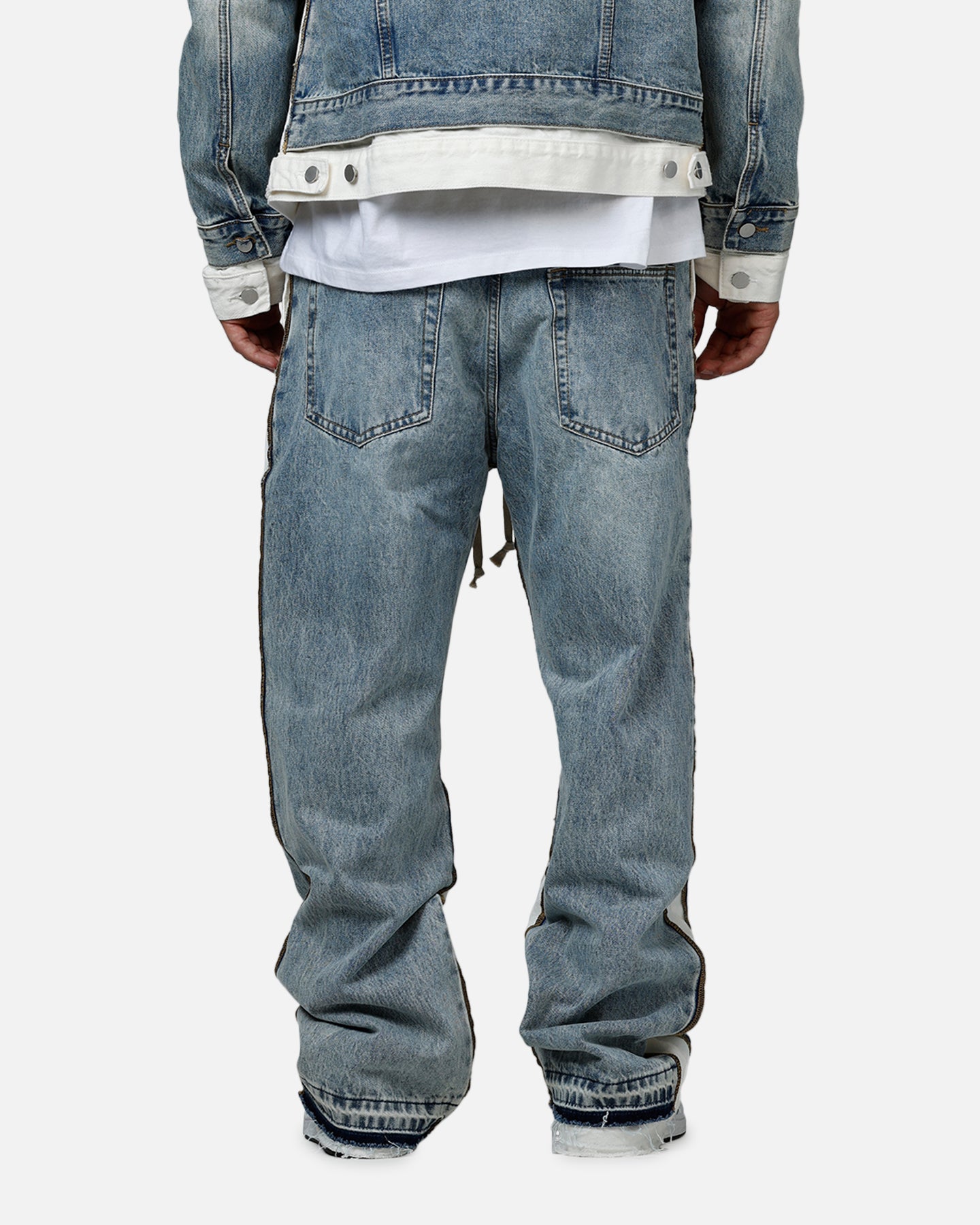 MNML Ultra Baggy Border GN8 Denim Jeans Blue/White | Culture Kings US
