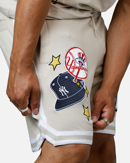 New Era New York Yankees 'Logo Select' Summer Shorts Stone