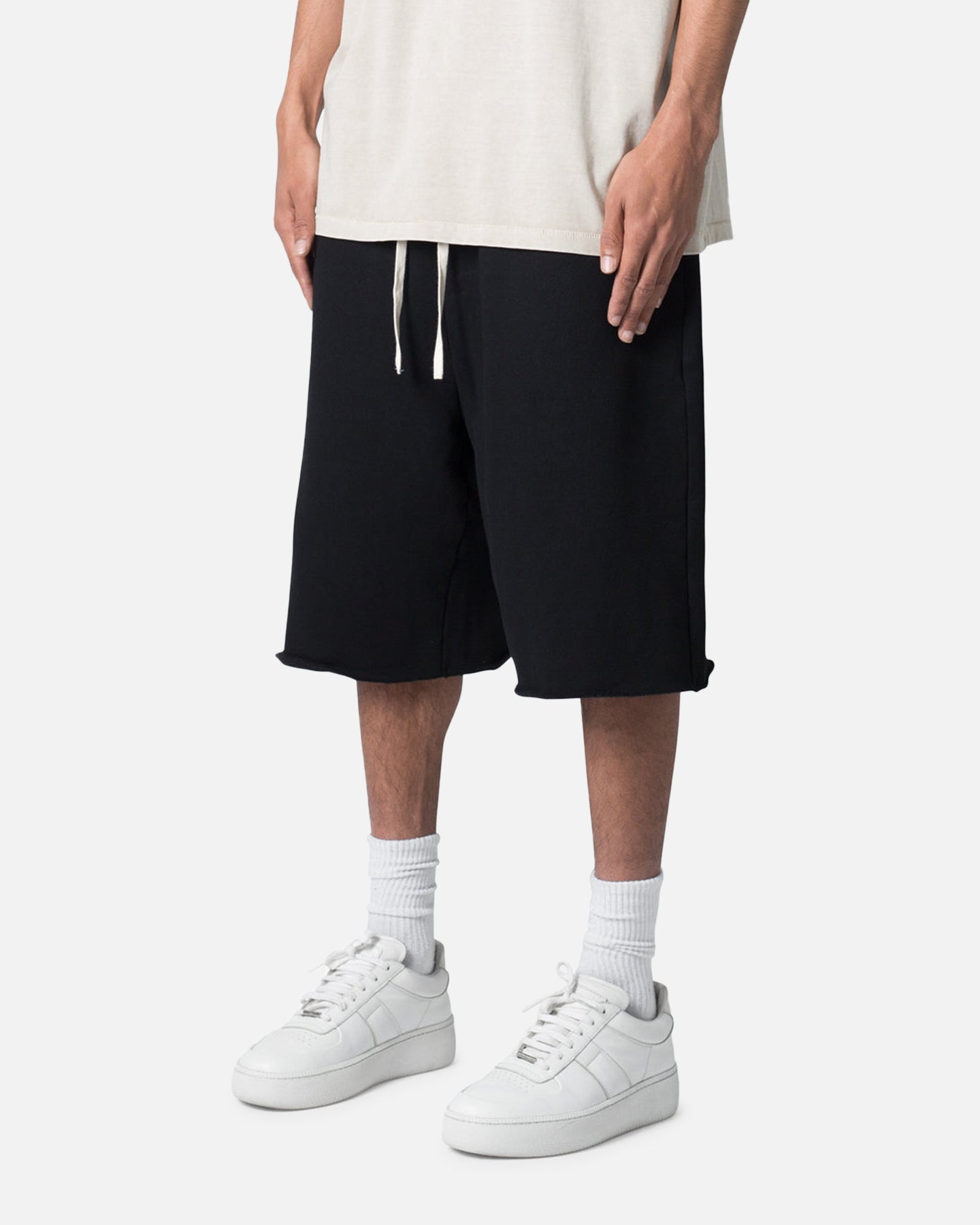 MNML Ultra Baggy Sweat Shorts Black | Culture Kings US