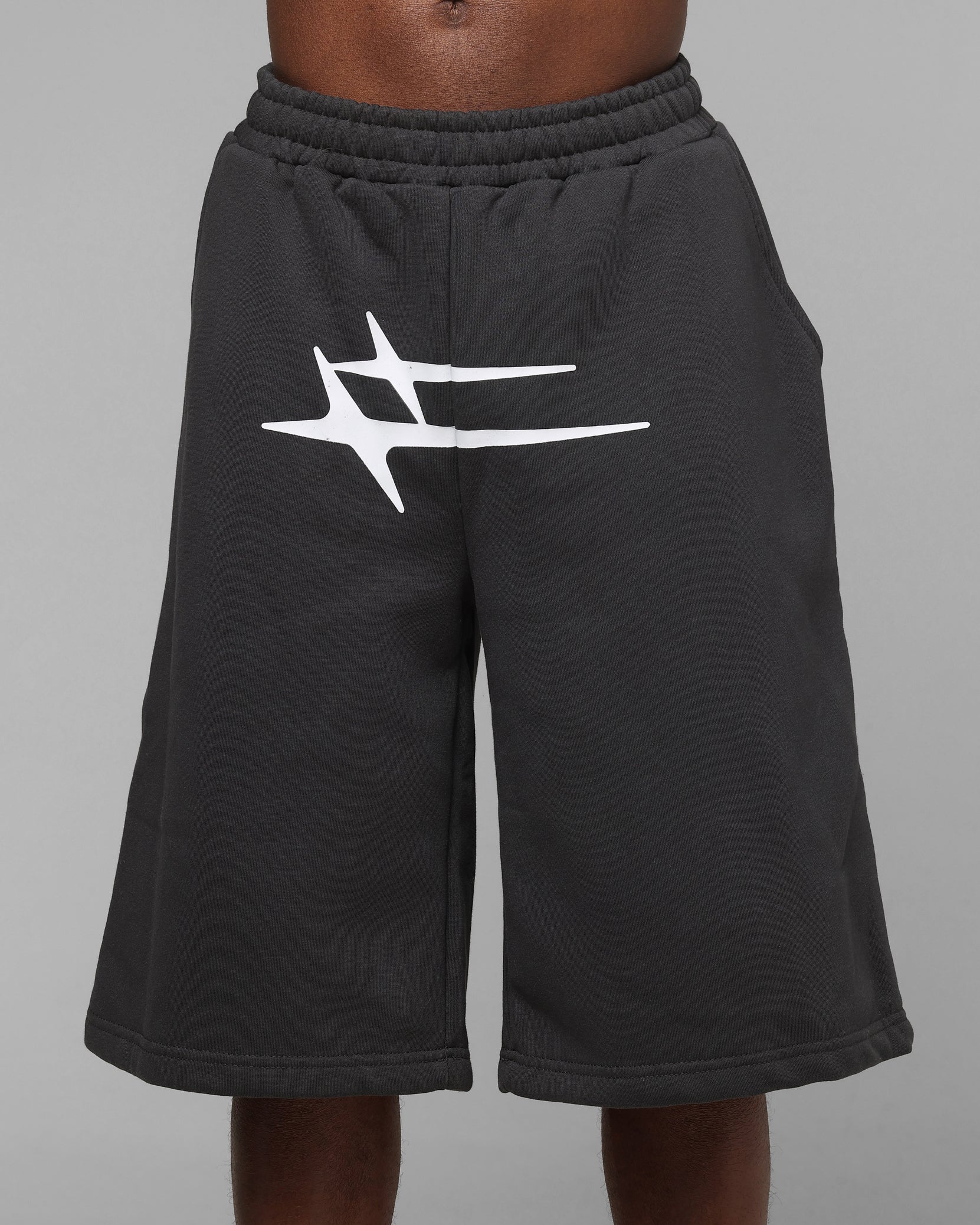 Loiter Hybrid Shorts Charcoal | Culture Kings US