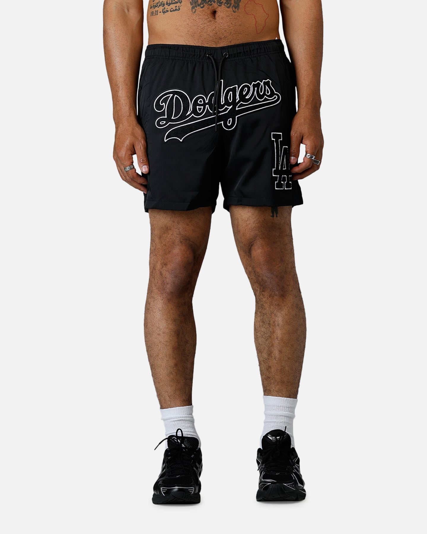 Pro Standard Los Angeles Dodgers Chenille Shorts Black | Culture