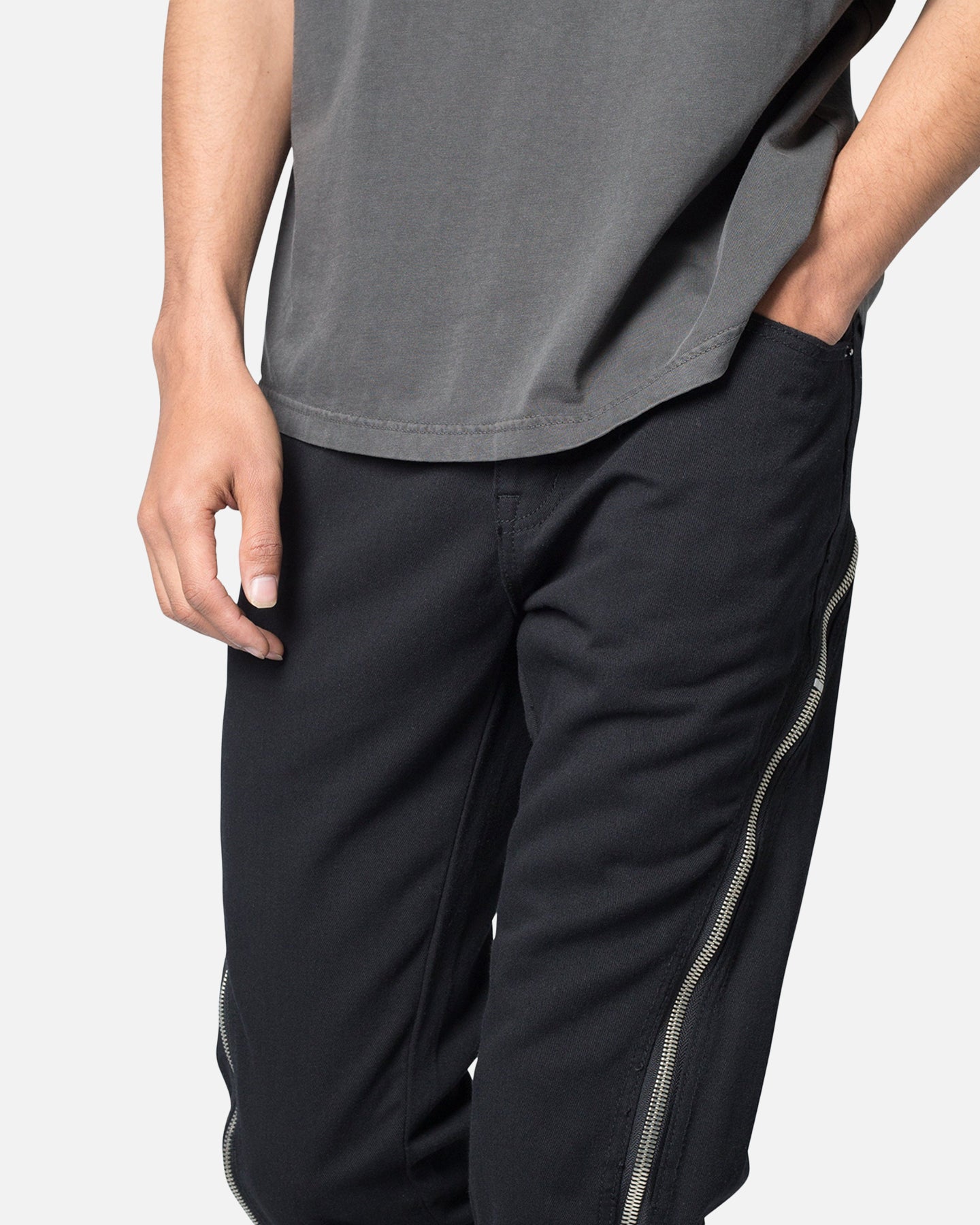 MNML D519 Zipper Flare Denim Jeans Black | Culture Kings US