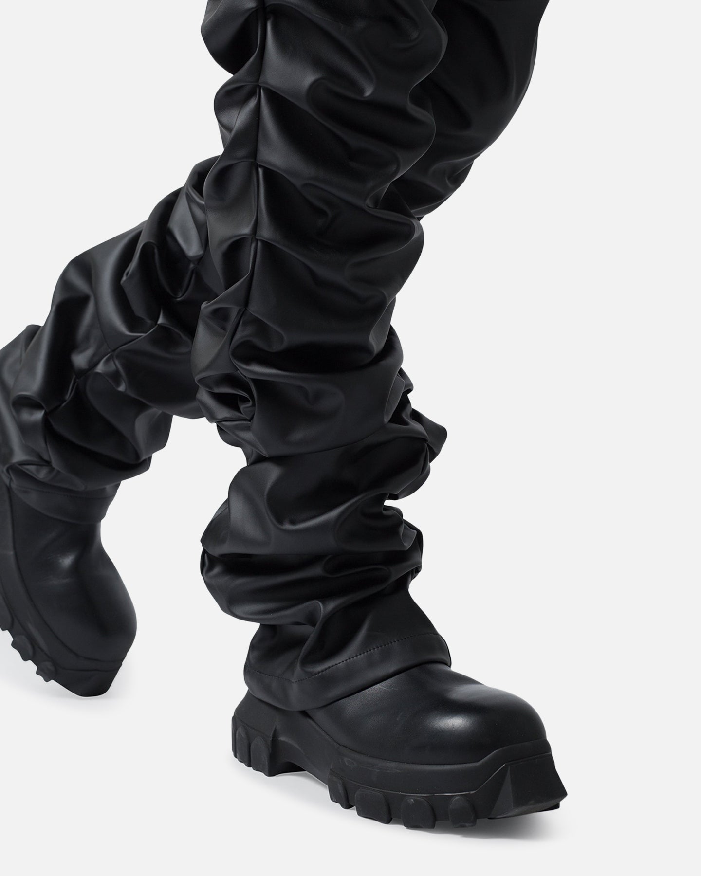 パンツ mnml Surper Stacked Leather Pants 33 MNML Stacked Leather Pants Black | Culture Kings US